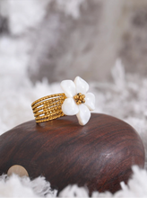 Load image into Gallery viewer, Elevate your style with this thicker natural shell flower open ring, crafted from durable stainless steel with a radiant gold color finish. Featuring a bold yet elegant flower design made from natural shell, this exquisite ring adds a touch of sophistication to any look. Its open, adjustable design ensures a comfortable fit, making it a stylish and waterproof accessory for any occasion. A perfect blend of fashion and elegance!