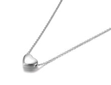 Load image into Gallery viewer, Stainless steel chain necklace comes in two colours: rose gold and silver. It is adorned with a small pedant in a shape of a heart. Simple and elegant design makes this necklace perfect for any outfit. It has adjustable length and lobster clasp.