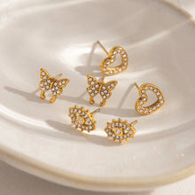 Load image into Gallery viewer, TANAKA - Crystal Heart Stud Earrings
