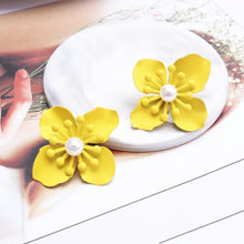 Load image into Gallery viewer, New Korean Style Spray Paint Big Flower Stud Earrings For Women Fashion Summer Elegant Sweet Jewelry Accessories Brincos
